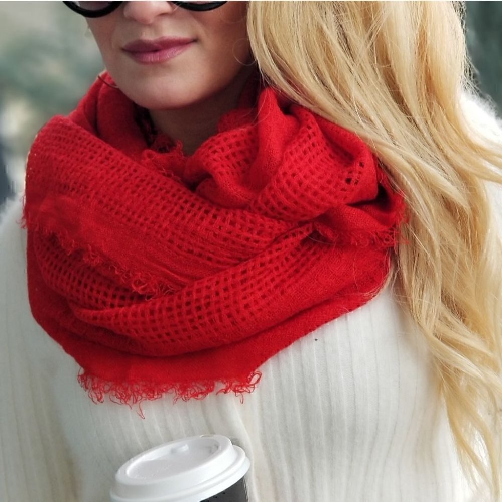 RED KNIT INFINITY SCARF